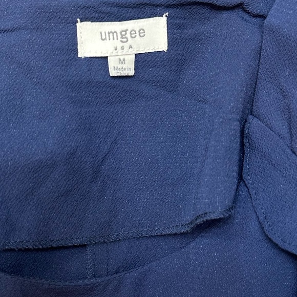 Umgee Medium Open Shoulder Navy Top - Picture 3 of 5